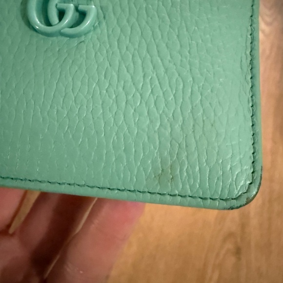 Gucci Light Green Leather Pouch with Silver Zipper - Picture 3 of 4